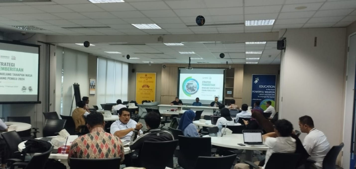 BAWASLU KARAWANG HADIRI RAKOR STRATEGI PEMBERITAAN MENJELANG MASA TENANG