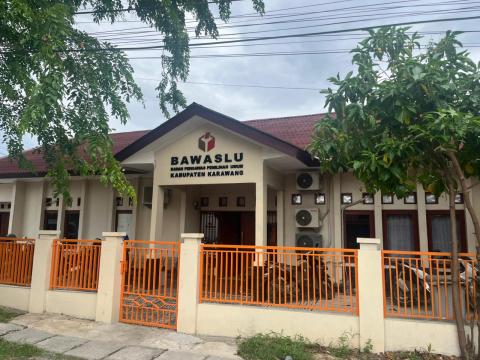Kantor Bawaslu Kabupaten Karawang, Jl. Mangga No. 13 Kel. Nagasari, Kec. Karawang Barat, Kab. Karawang