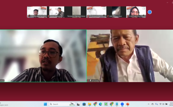 Narasumber Kegiatan Ngopas Didi Suheri saat berdiskusi dengan peserta kegiatan melalui zoom meeting (15/09/25)