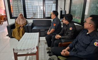 Kordiv. PPHM Bawaslu Kabupaten Karawang Ade Permana saat berkunjung ke SLB Tunas Harapan (26/01/26).