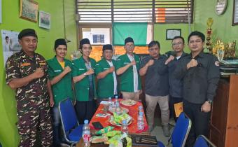 Jajaran Bawaslu bersama Jajaran Pengurus GP Ansor saat kunjungan Nyaba Bawaslu Karawang (09/02/2026)