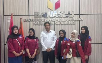 Engkus Kusnadi (ke-2 dari Kiri) saat menerima Tim Observasi Mahasiswa UBP Prodi Pendidikan Pancasila dan Kwarganageraan Rabu (03/06/2026).