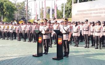 Sertijan Kapolresta Karawang dari Fiki Novian Ardiansyah, S.H., S.I.K., M.K.P., M.Si. kepada Kombes Pol. Mario Prahatinto, S.H., M.Si.  Senin (27/07/2026).